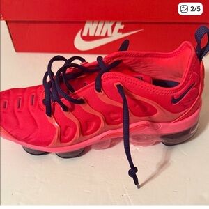 Nike Kids Red and Navy Sneakers